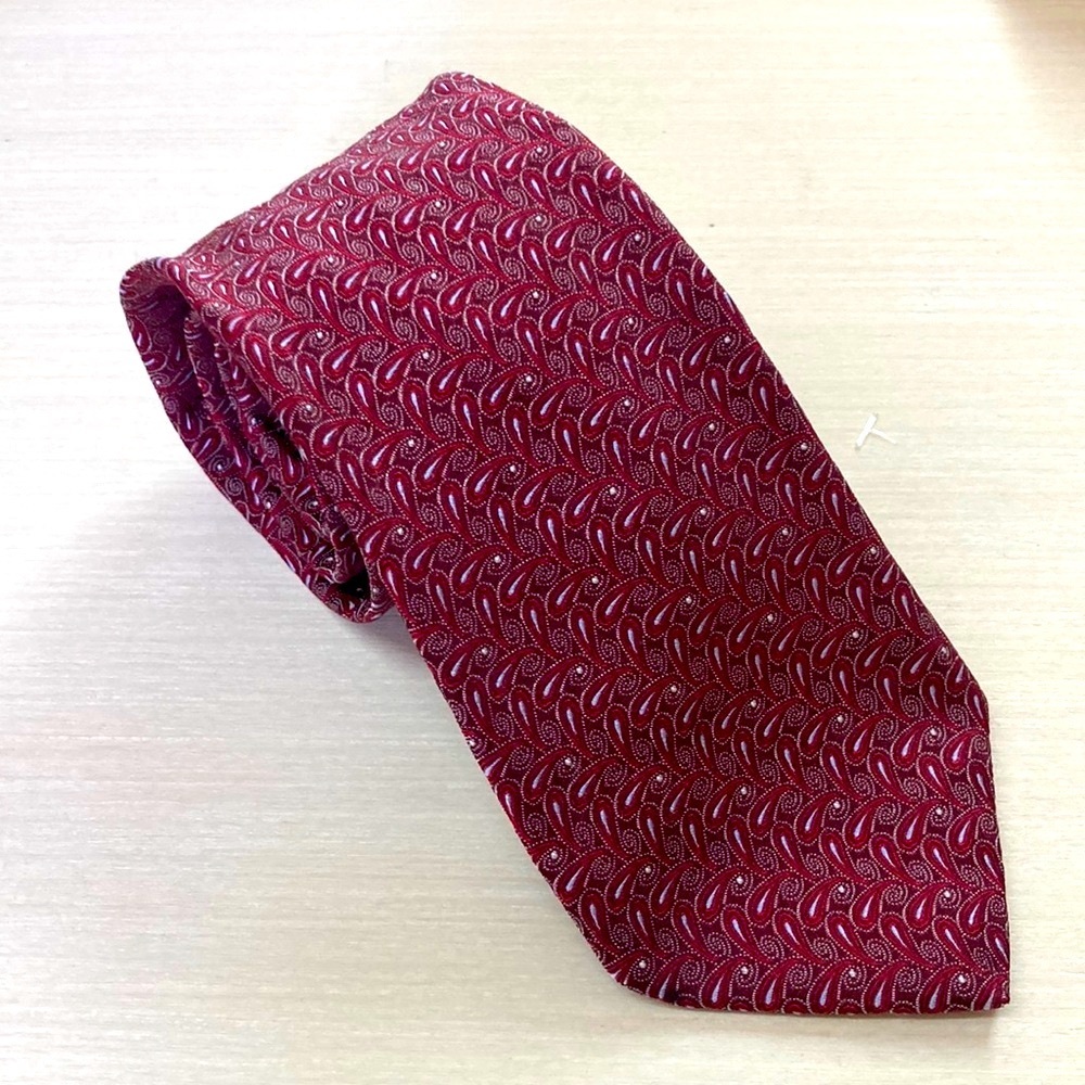 Hart Schaffner Marx Men's Tie 58" Red Micro Paisley 100% Silk